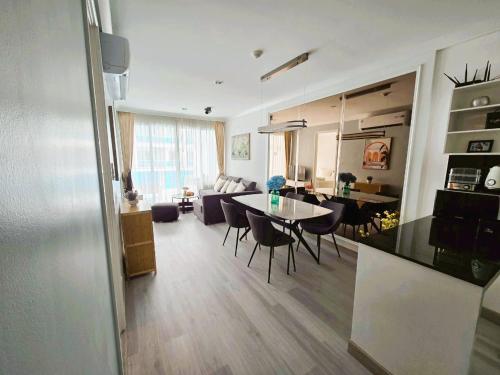 Η κουζίνα ή μικρή κουζίνα στο My Resort Condo with Pool View near Hua Hin Beach