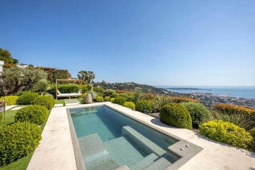 REF 2176 - Cannes -Villa panoramic sea view