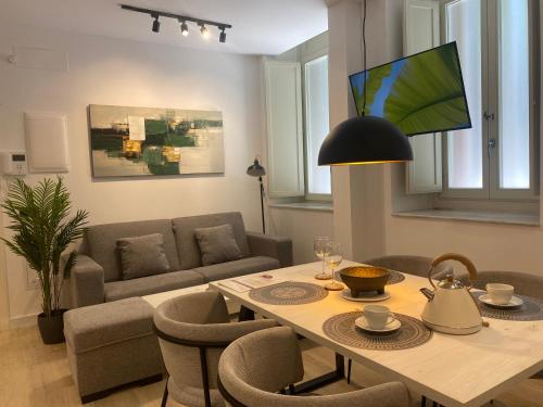 Apartamentos Pinar Málaga Centro - Ferrándiz