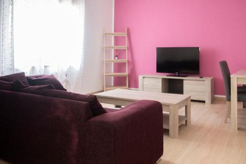 TV a/nebo společenská místnost v ubytování Dimora Mamma Lena