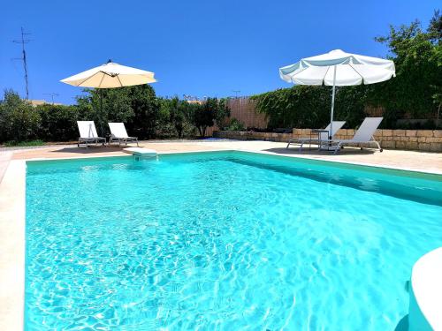 Αngélique Pool garden apartment