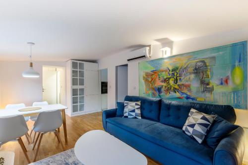 Posezení v ubytování New Luxury Stay in Old Town with free Garage