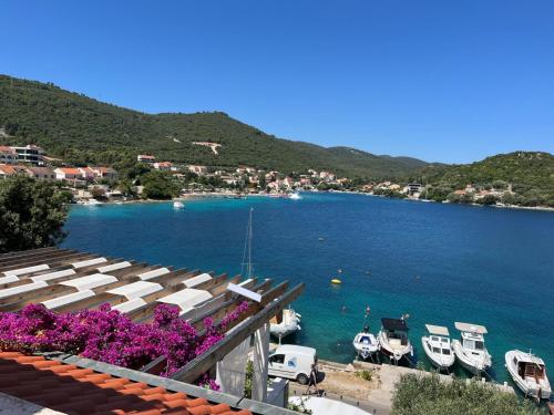 Seafront Kuča Banja