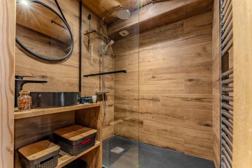Cozy Duplex with Balcony, Parking & Mountain View - Résidence Le Silveralp