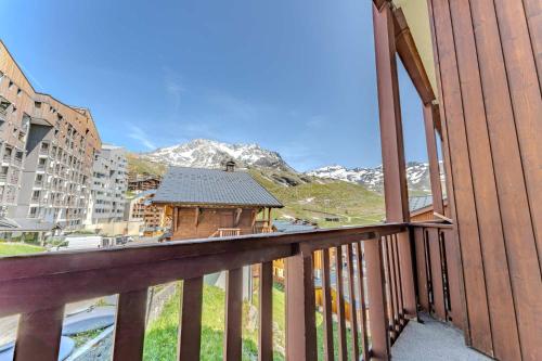 Cozy Duplex with Balcony, Parking & Mountain View - Résidence Le Silveralp