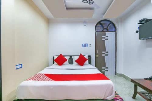 PūrniaにあるHotel O Singh Palaceのギャラリーの写真