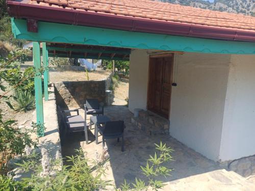 Φωτογραφία από το άλμπουμ του Togo iztuzu Stonehouse-2 σε Gökbel