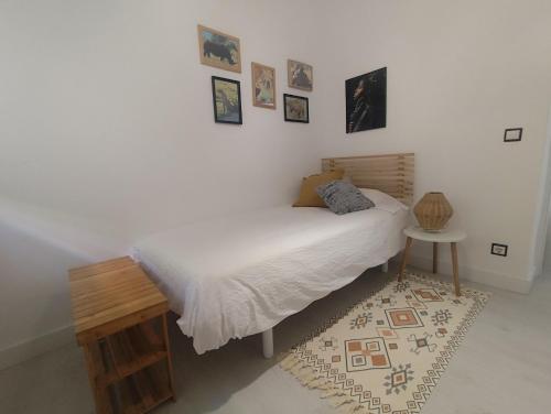 Beach accommodation apartment 객실 침대