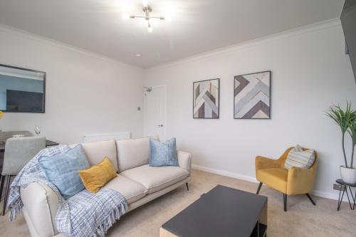 Χώρος καθιστικού στο Leven Loft - 2 Bed Flat in Coatbridge