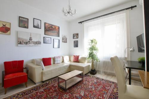 Standard Apartment by Hi5 - Károly 23