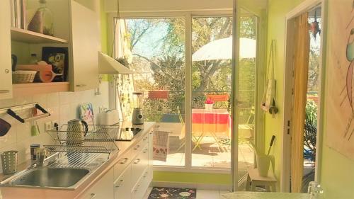 Bel appartement lumineux bordeaux avec garage