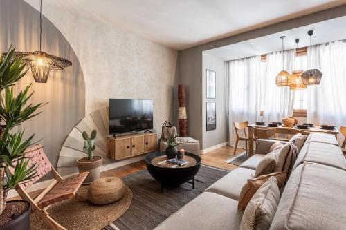 Guban - 2 bedroom and balcony in Azca