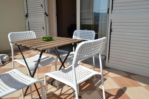 Балкон или терраса в Penthouse Terrace De Luxe 4 Bedrooms Apartment