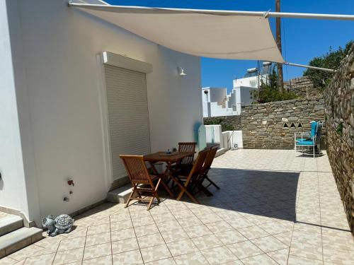 Balkoni atau teres di Mare Monte Suites 2