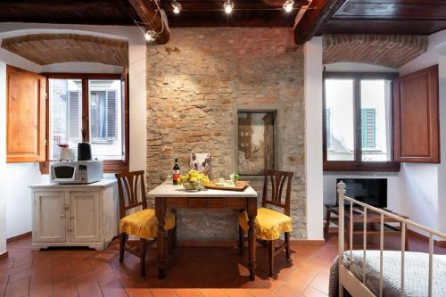 Keys of Italy-CorsoS-9-Studio by Palazzo Vecchio