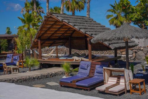 Gambar di galeri bagi Finca De Arrieta Village - Yurts and Stone Cottages - Shared Pool - Walking distance to Arrieta Beach - Off Grid di Tabayesco