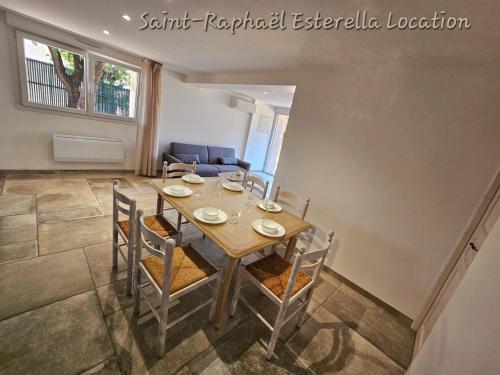 Saint-raphaël Esterella Location "La Restanque"