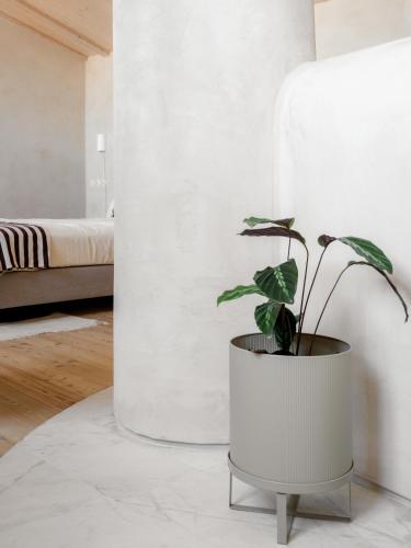 O Poleiro - Modern Living