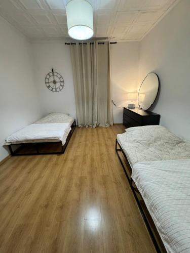 Urban rooms