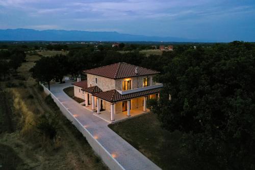 Villa Pietro with a heated Saltwater pool
