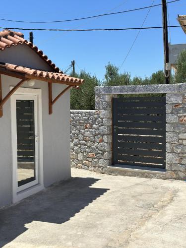 Mamour Apartments in Mavrovouni