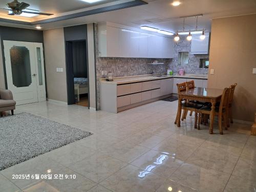 Køkken eller tekøkken på Angel B&B