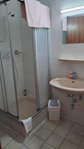 Koupelna v ubytování Keller's Quartier im Burghotel
