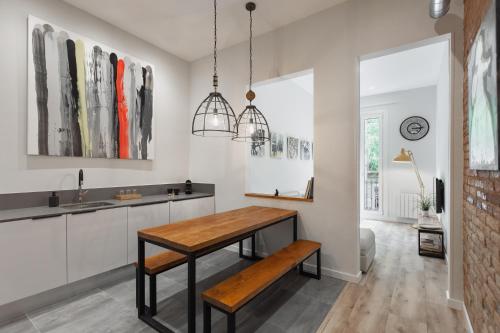 Art House Fira Apartments