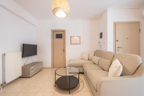 2BR Escape by Attiki Metro