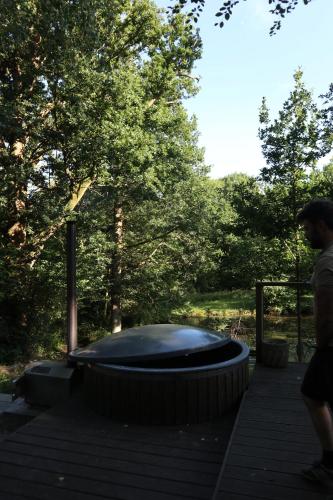Hiburan malam untuk tetamu yang menginap di Pods At Buckland's Glamping