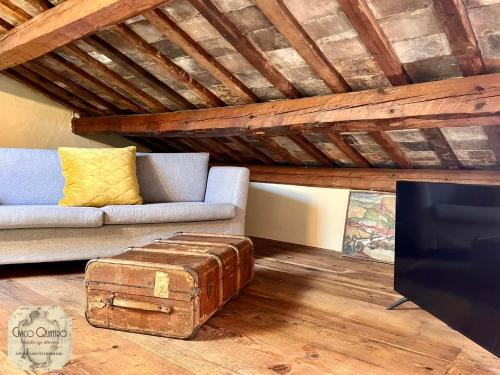 Χώρος καθιστικού στο Civico Quattro