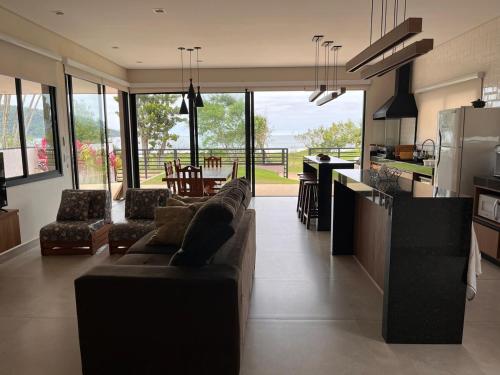 Køkken eller tekøkken på Beachfront house in Lagoinha