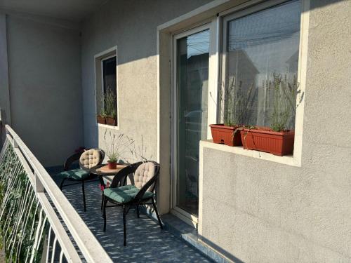 Μπαλκόνι ή βεράντα στο Urban Yard Retreat