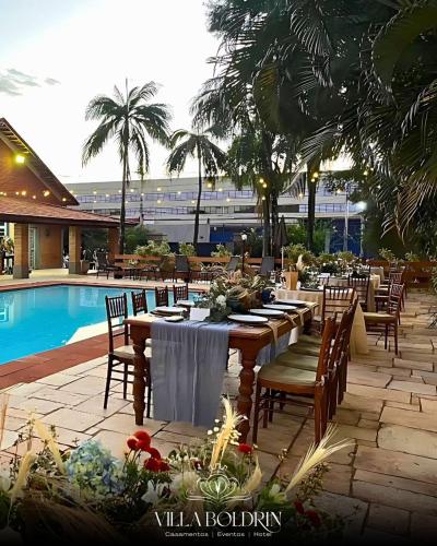 Kolam renang di atau dekat dengan Villa Boldrin Hotel e Eventos By Easy Hotéis