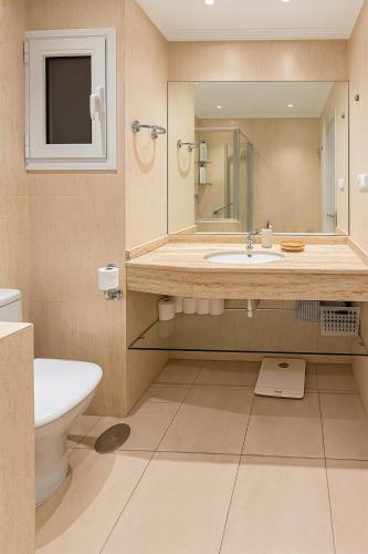 Apartamento Frente al Mar con Piscina
