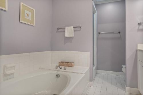 Ένα μπάνιο στο 663 New Haven
