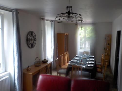 Foto dalla galleria di Le logis de la promenade a Charolles