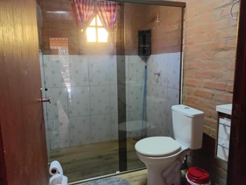 Et badeværelse på Recanto Sol Maior - Casa Lírio