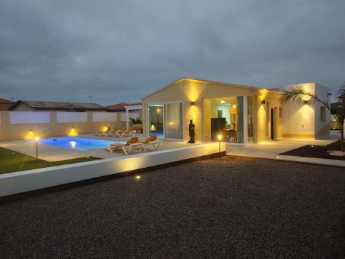 Villa con piscina LAJARES Ojo del Calderón