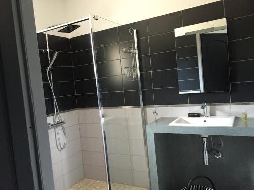 Ένα μπάνιο στο Locations I Carboni - villa 3 chambres