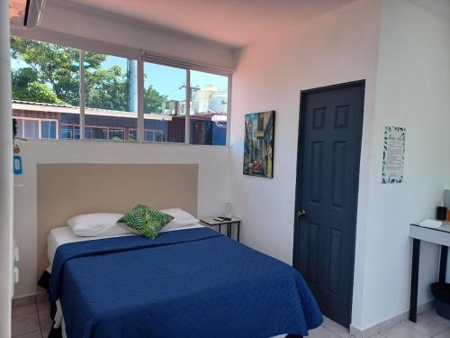 Ένα ή περισσότερα κρεβάτια σε δωμάτιο στο Charlys Room 9