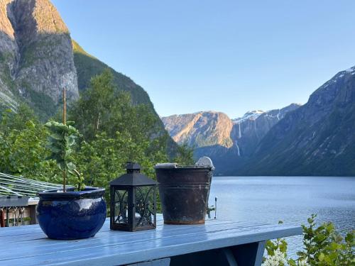 Un paisaje natural cerca del camping