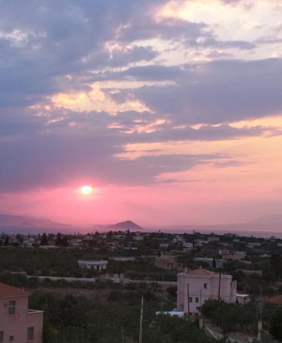 Amanecer o atardecer desde la habitación en casa particular o alrededores
