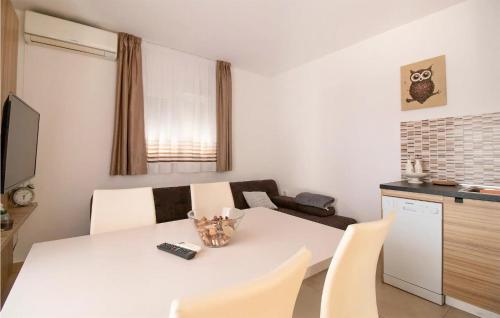 Awesome Apartment In Bibinje With Wifi