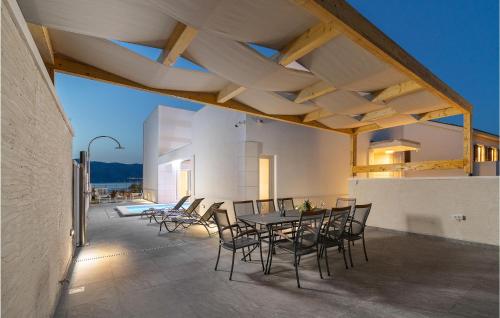 Balkoni atau teres di Amazing Home In Povlja