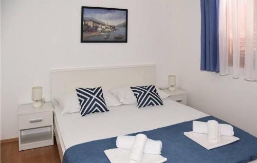 Cozy Apartment In Biograd Na Moru With Wifi
