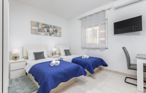 Lovely Apartment In Pula With Wifi