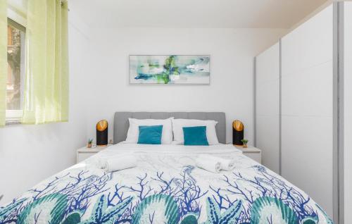 Pet Friendly Apartment In Pula With Wifi