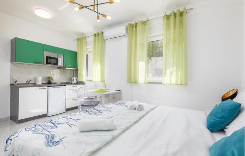 Pet Friendly Apartment In Pula With Wifi