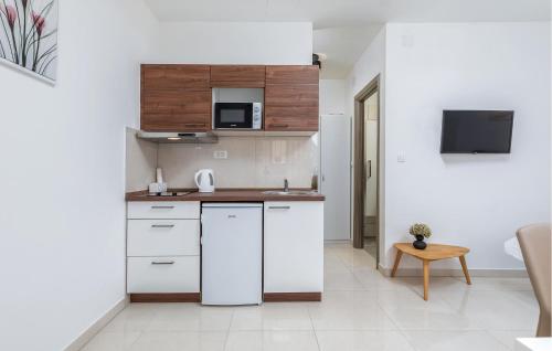 Awesome Apartment In Pula With Wifi